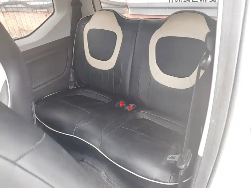 Wuling MINIEV — миниатюра 17