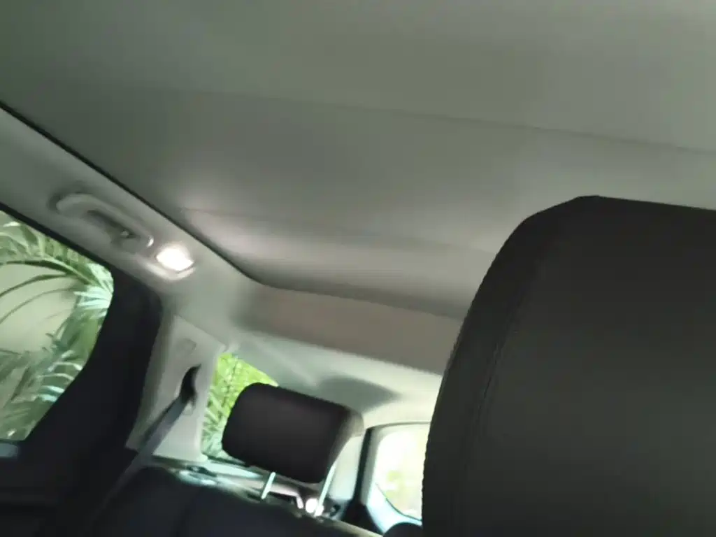 Land Rover Discovery Sport — миниатюра 18