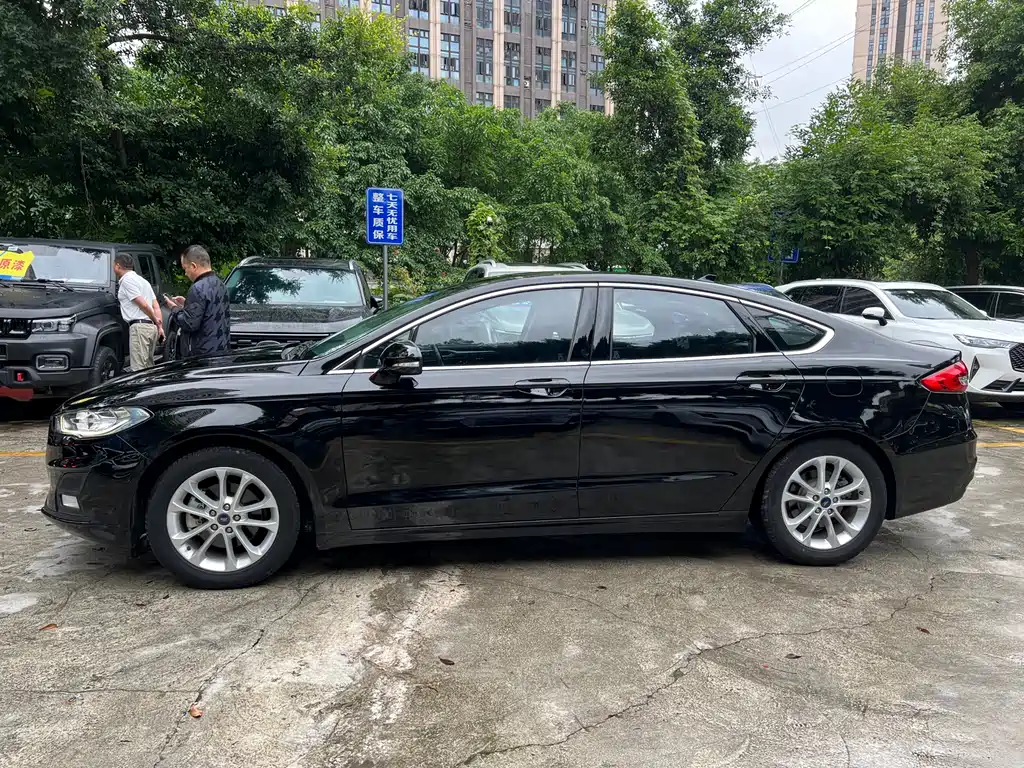 Ford Mondeo 2020 EcoBoost 180 Fashion