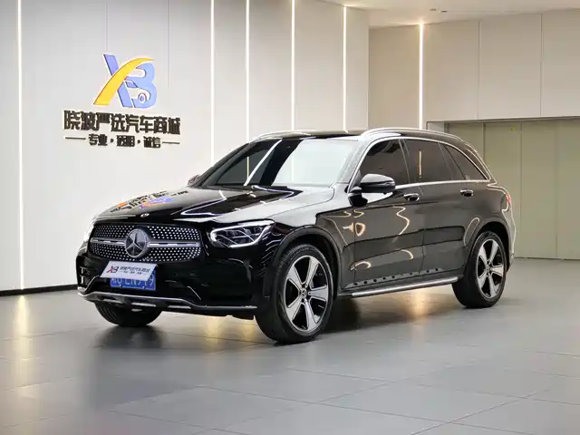 MERCEDES-BENZ GLC
