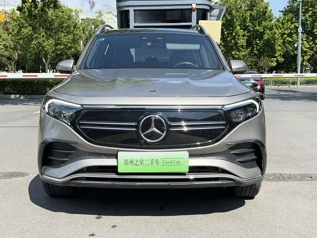 Mercedes-Benz EQB — миниатюра 2