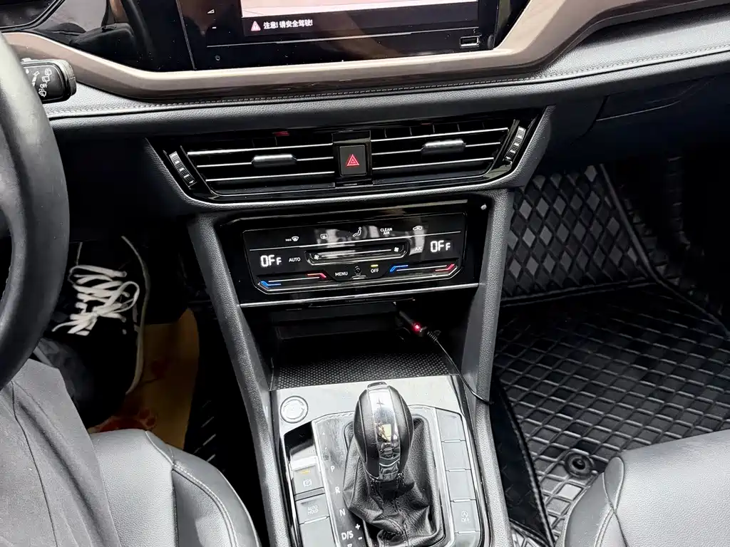 Volkswagen Tharu — миниатюра 13