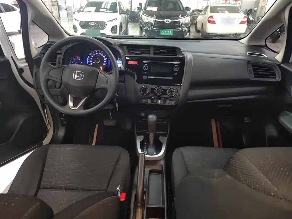 Honda Fit 2016 1.5L LXS CVT Comfort