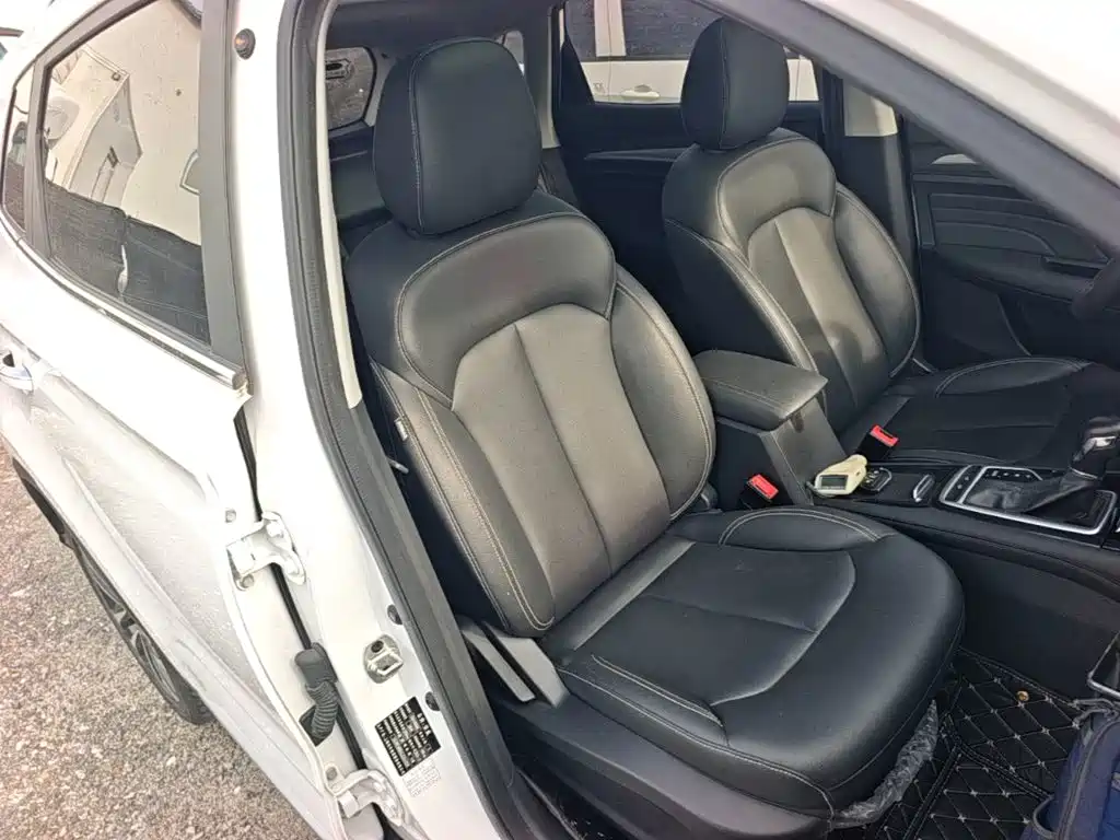 Roewe RX3 — миниатюра 25