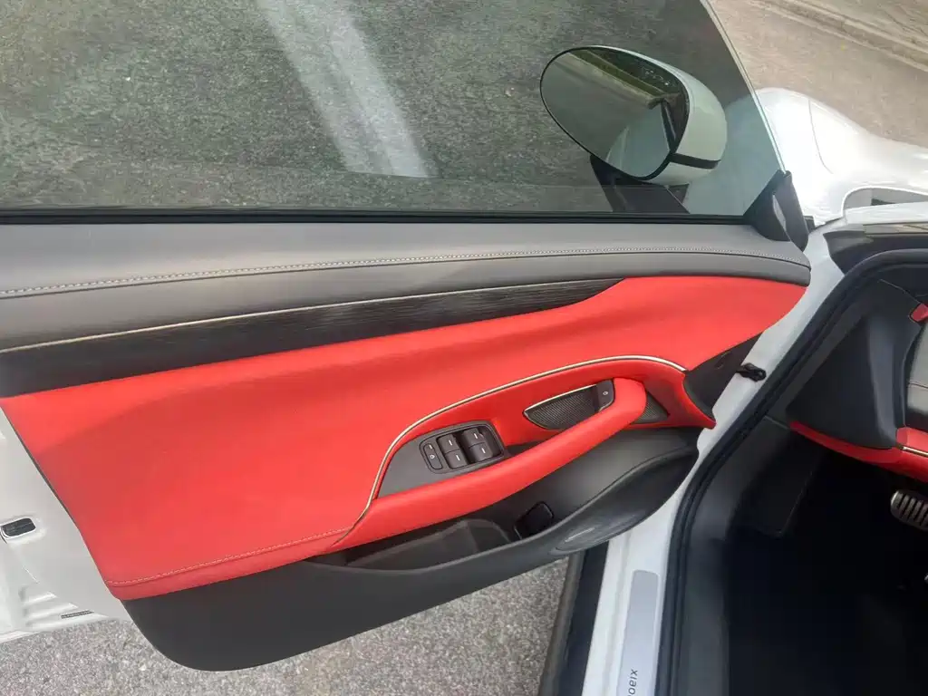 XIAOMI CAR XIAOMI SU7