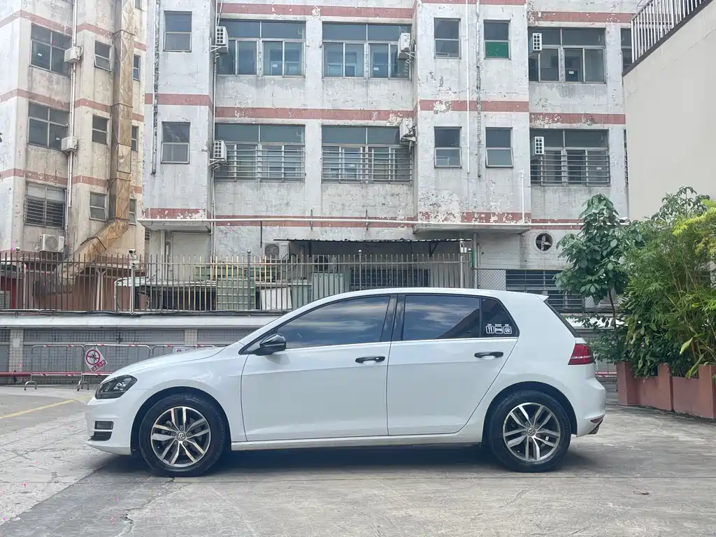 Volkswagen Golf — миниатюра 10