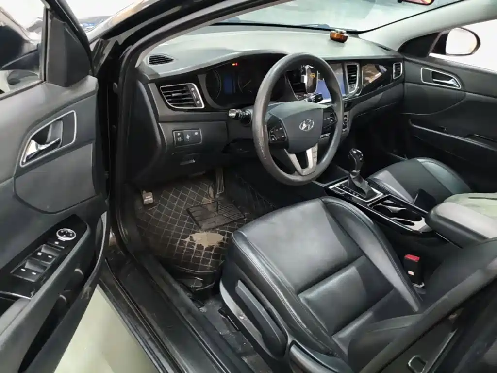Hyundai Mistra — миниатюра 16