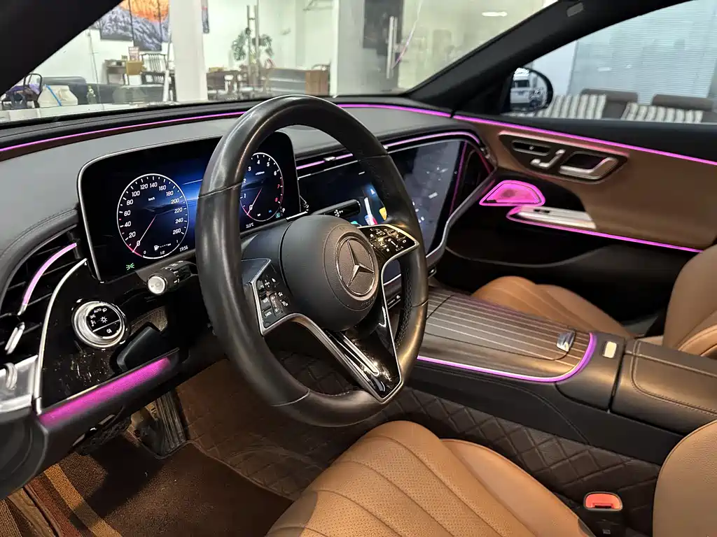 Mercedes-Benz E-Class E 2024 E 300 L Fashion