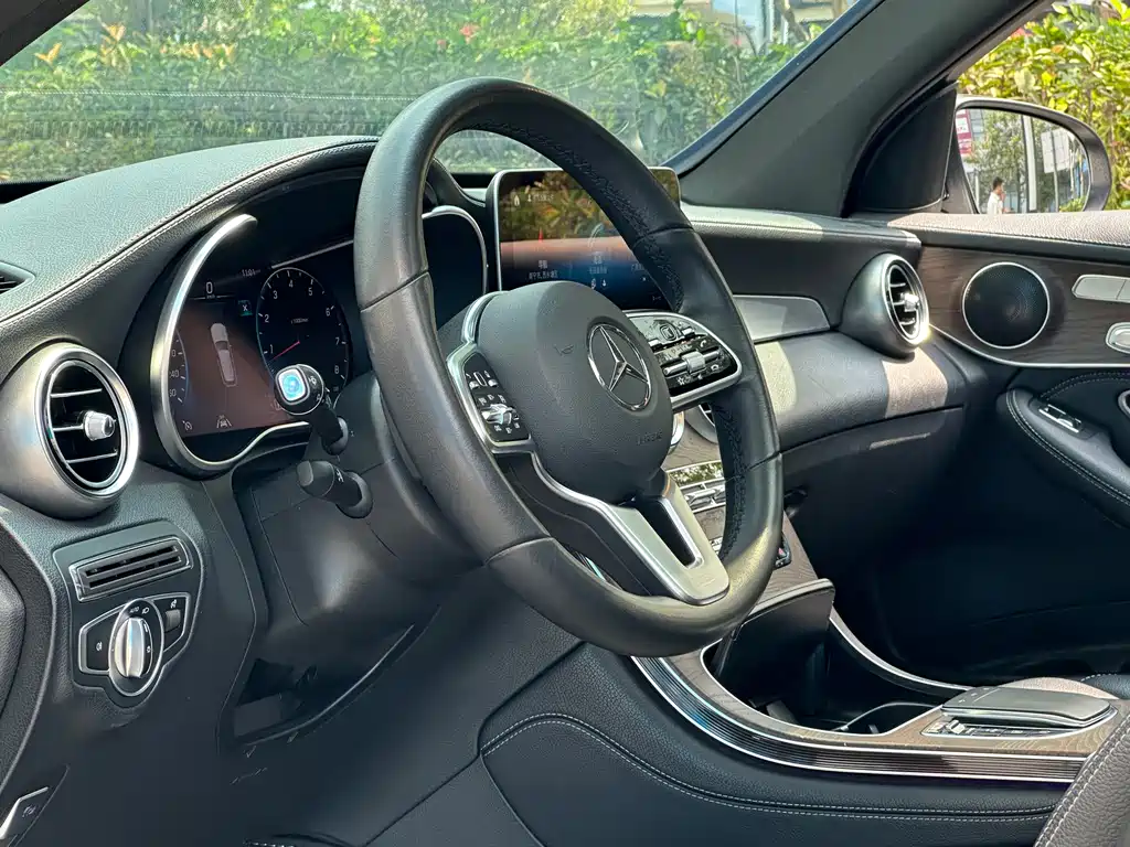 Mercedes-Benz GLC — миниатюра 5