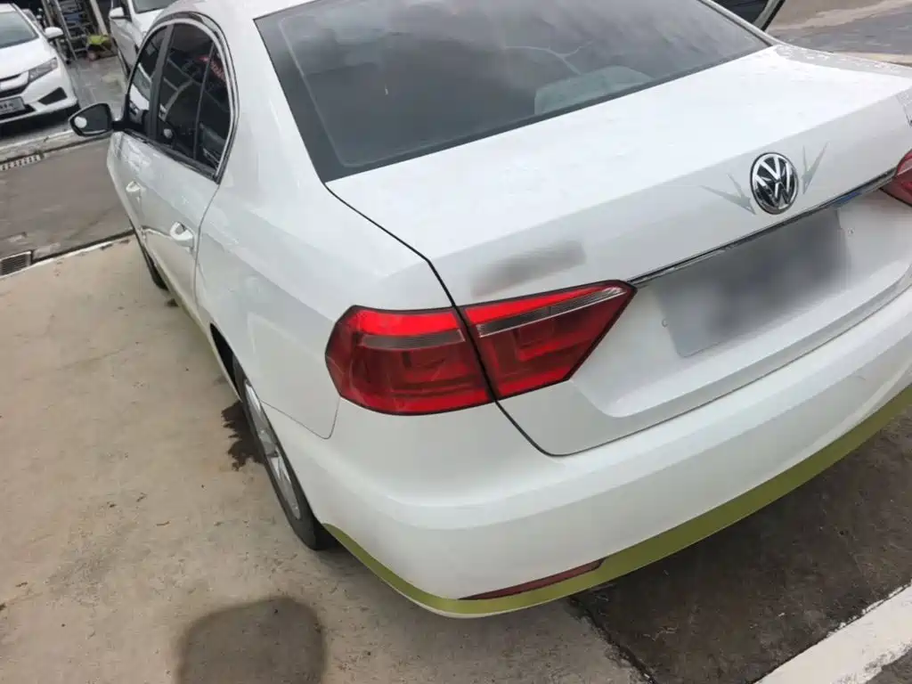 Volkswagen Lavida — миниатюра 5