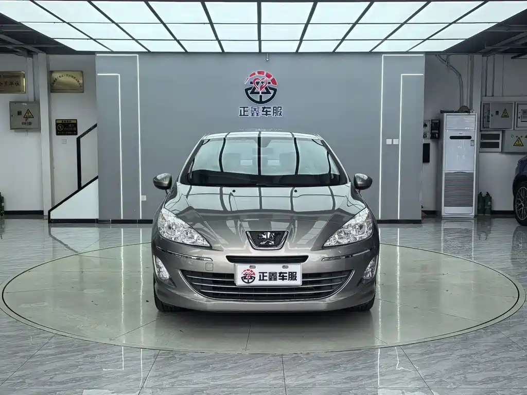 Peugeot 408 2.0L Auto Comfort Edition, фото 2