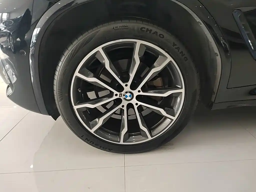 BMW X4 — миниатюра 23