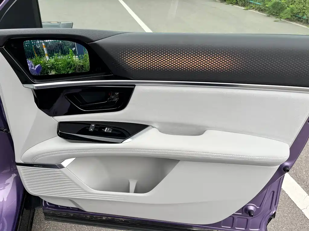 Honda Hiroyo Honda P7 — миниатюра 13