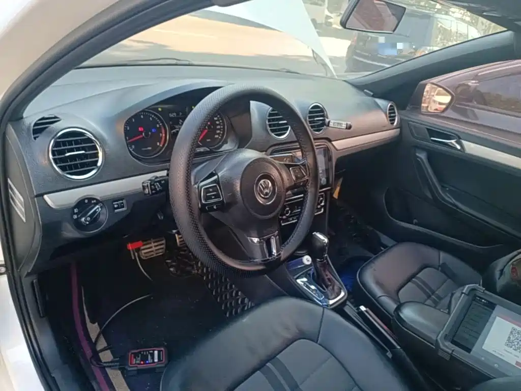 Volkswagen Jetta — миниатюра 10