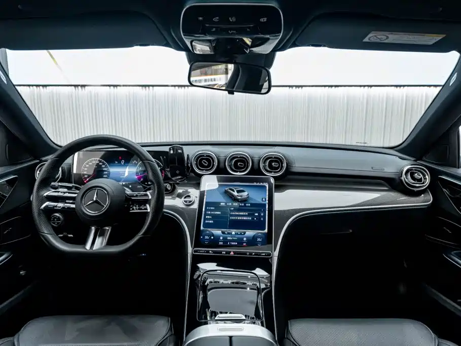 Mercedes-Benz C-Class — миниатюра 15