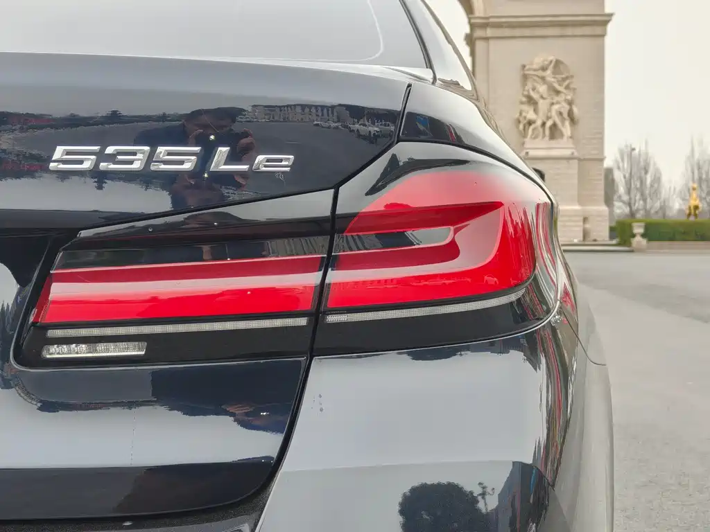 BMW 5 SERIES NEW ENERGY