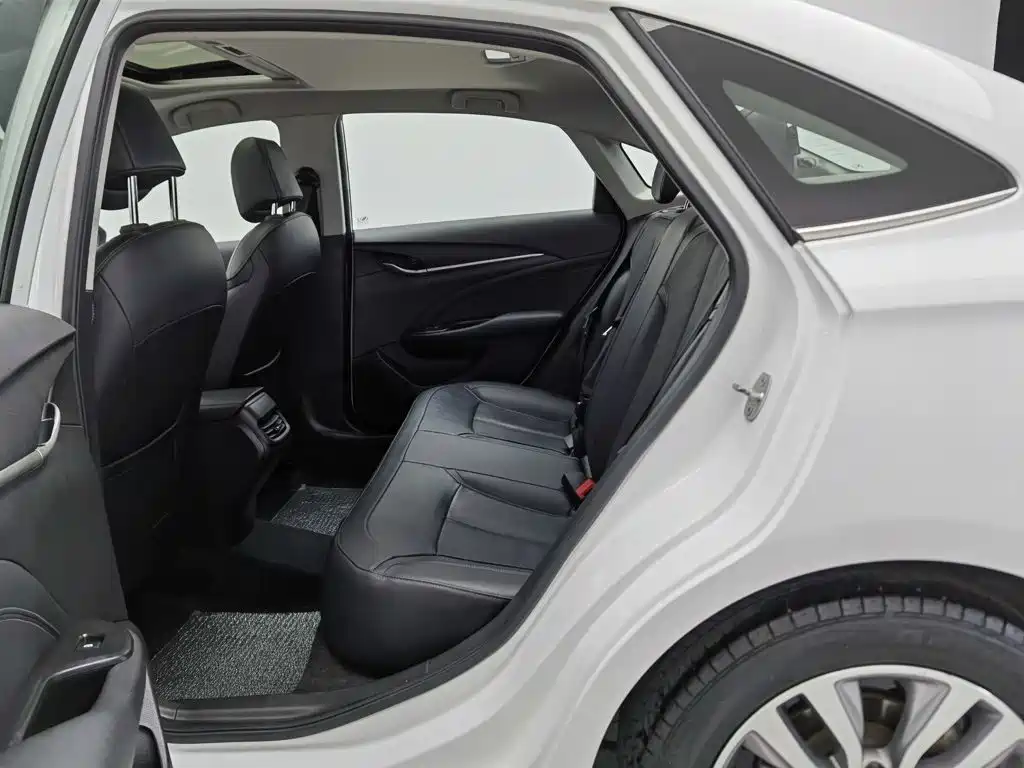 Buick Excelle — миниатюра 15