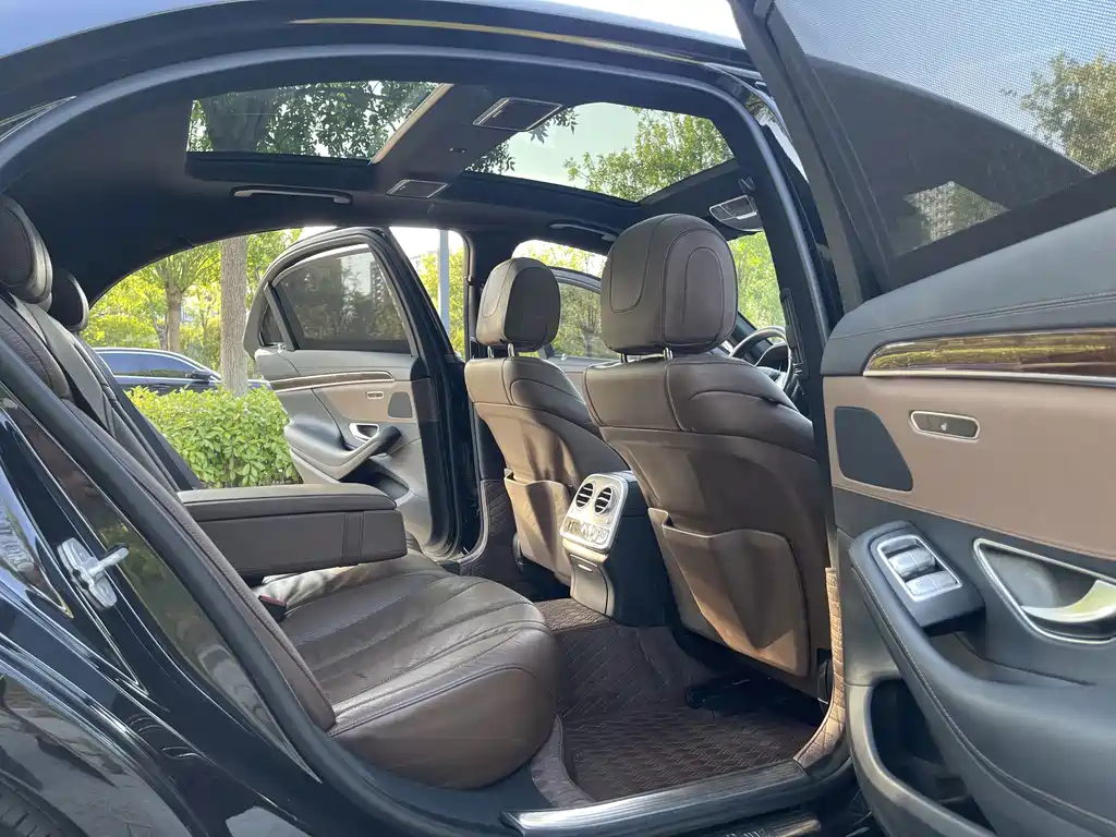 Mercedes-Benz S-Class — миниатюра 9