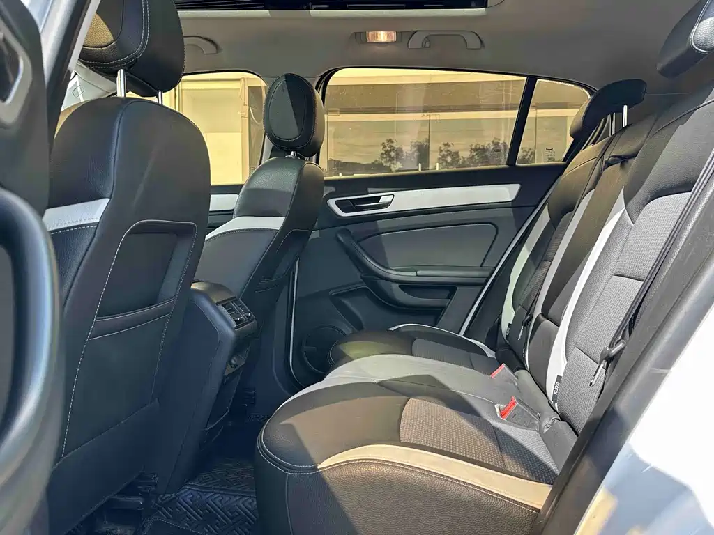 Qoros Qoros 5 — миниатюра 8