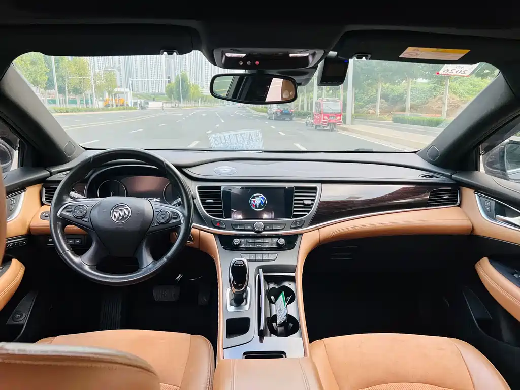 Buick LaCrosse — миниатюра 6