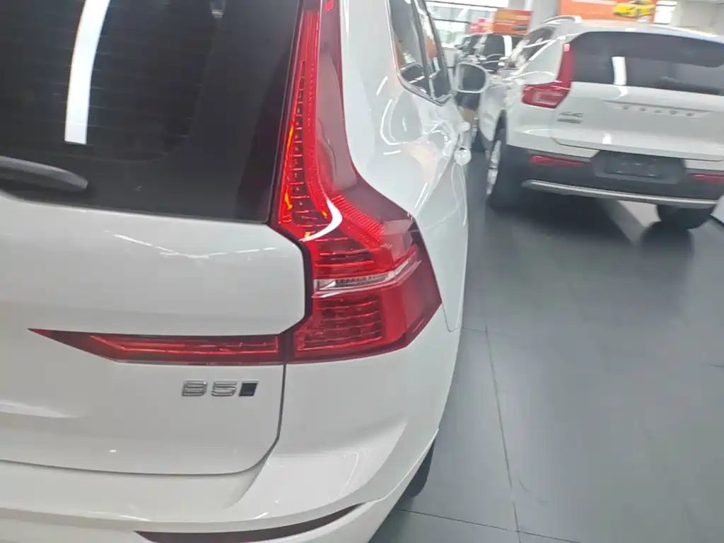 Volvo XC60 — миниатюра 8