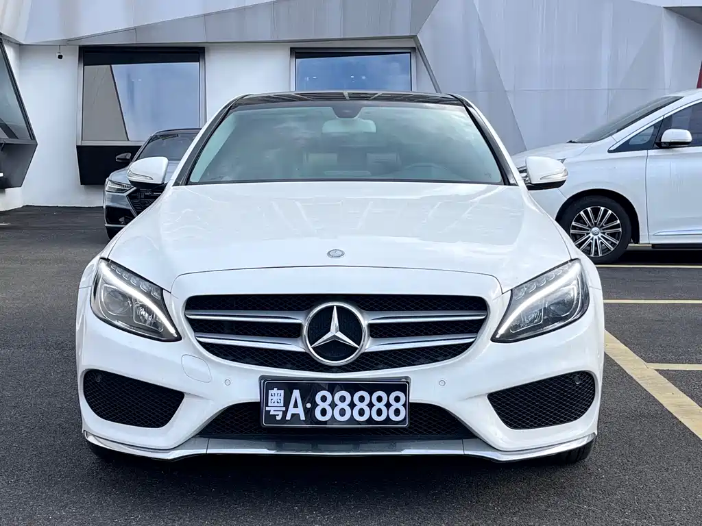 Mercedes-Benz C-Class — миниатюра 2