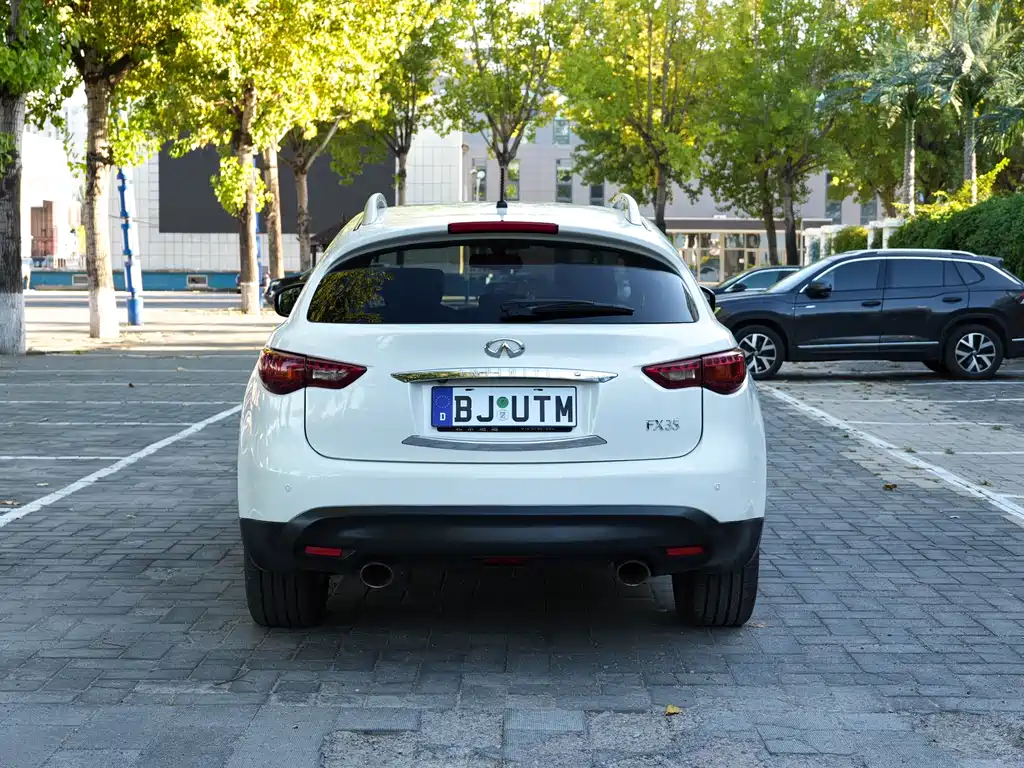 Infiniti FX — миниатюра 6