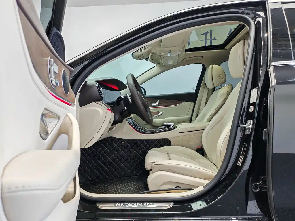 Mercedes-Benz E-Class — миниатюра 10
