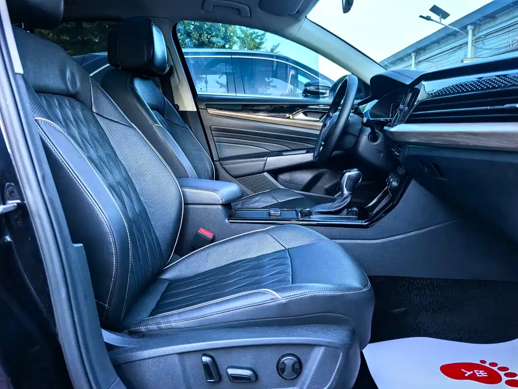 Volkswagen Passat — миниатюра 8