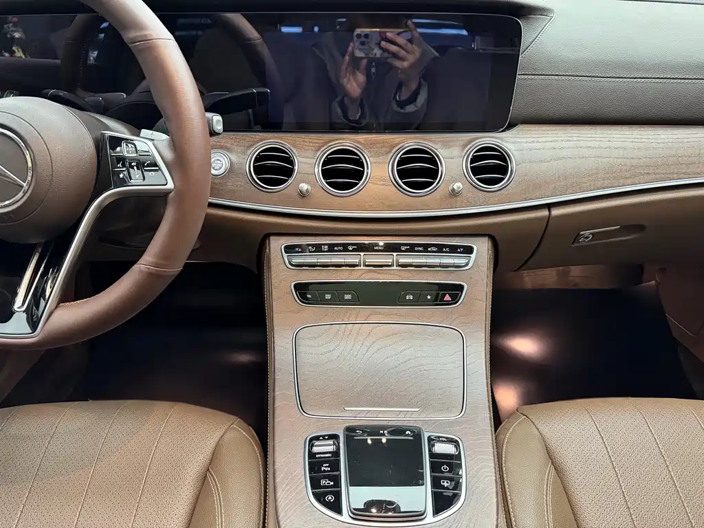 Mercedes-Benz E-Class E 2023 E 300 L Luxury