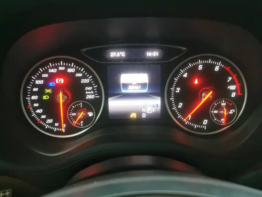 Mercedes-Benz B-Class — миниатюра 14