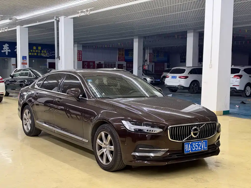 Volvo S90 — миниатюра 3