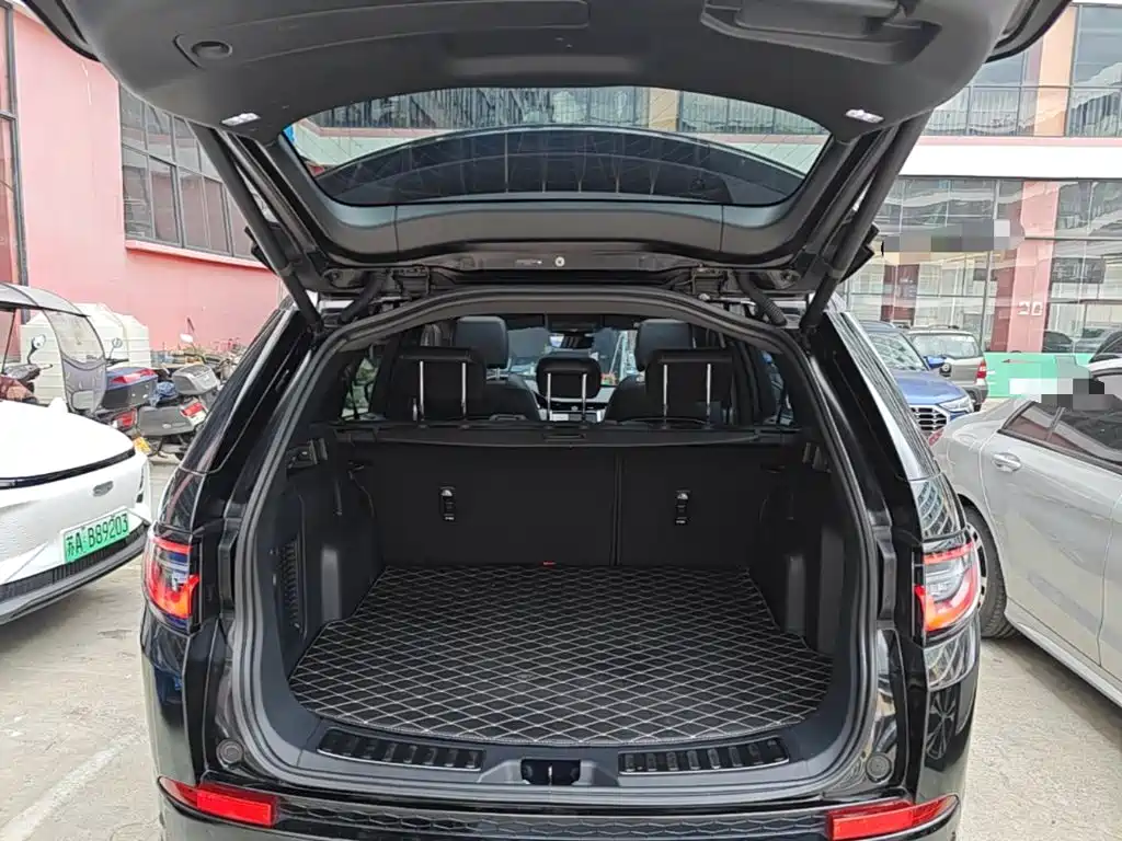 Land Rover Discovery Sport — миниатюра 19