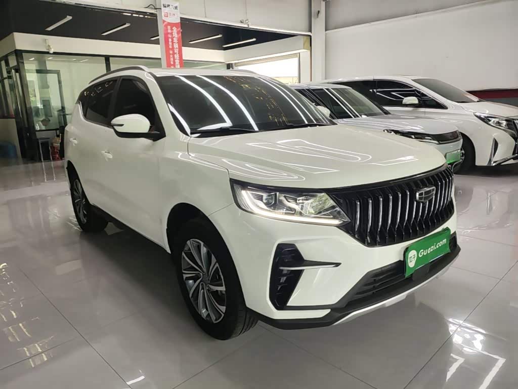 Geely Emgrand X6 1.4 л 2024 г. Белый, пробег 20000 км