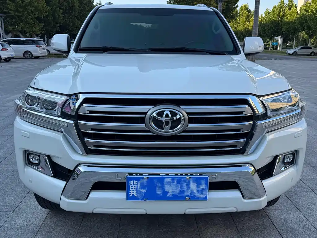 Toyota Land Cruiser — миниатюра 2