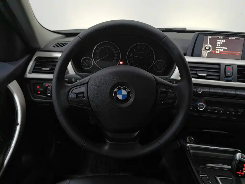 BMW 3 Series — миниатюра 11