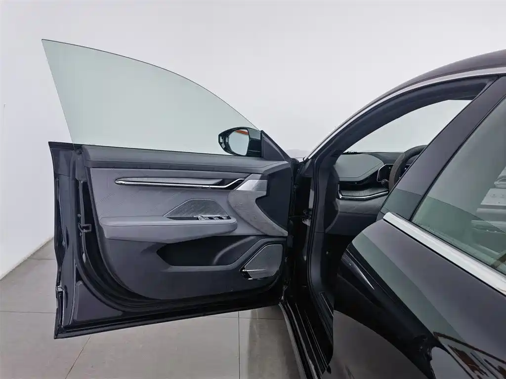 ZEEKR EXTREME KRYPTON 001