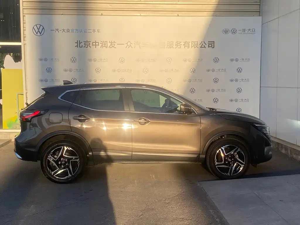 Nissan Qashqai — миниатюра 13