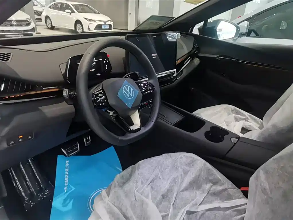 Volkswagen 06 2025 Pure