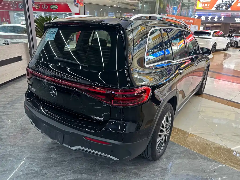 Mercedes-Benz EQB — миниатюра 6