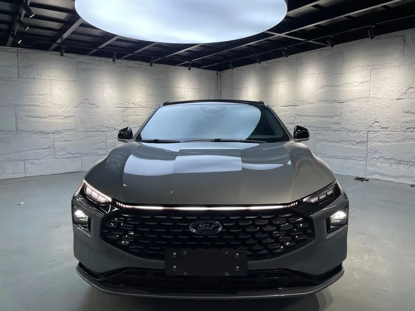 Ford Mondeo 2022 Silver/gray из Китая