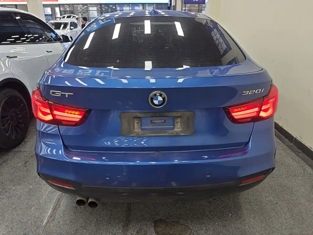 BMW 3 Series GT 3 GT 2019 320i M Sport