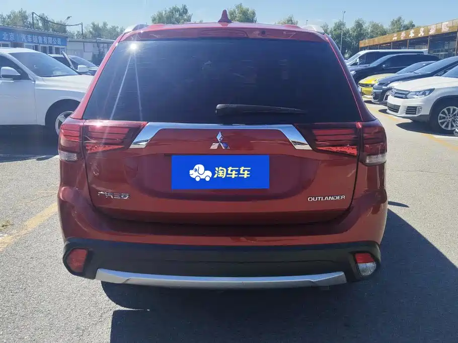 Mitsubishi Outlander — миниатюра 4