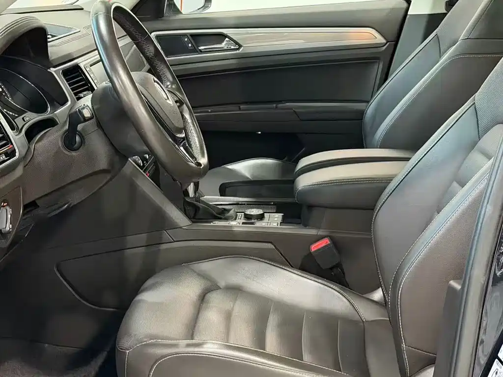 Volkswagen Teramont — миниатюра 7