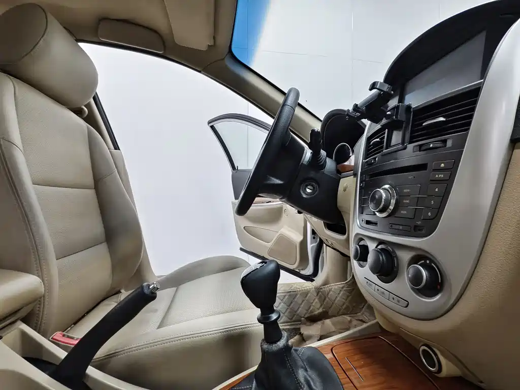 Buick Excelle — фотографии объявления, Фото 15
