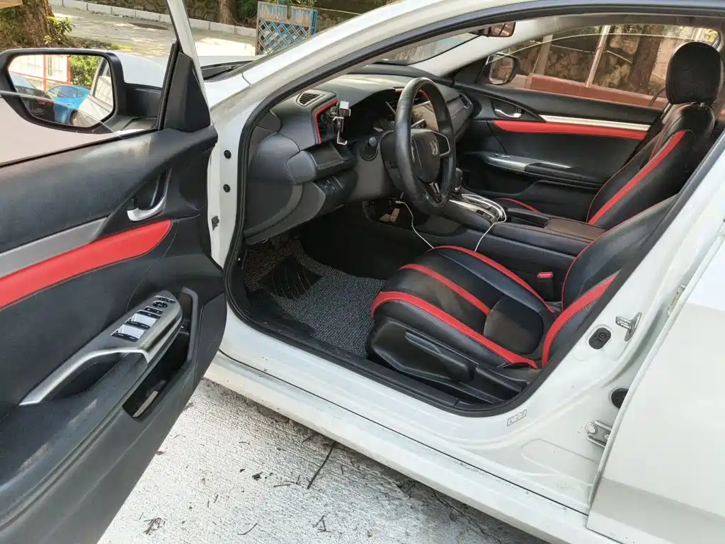 Honda Civic — миниатюра 14
