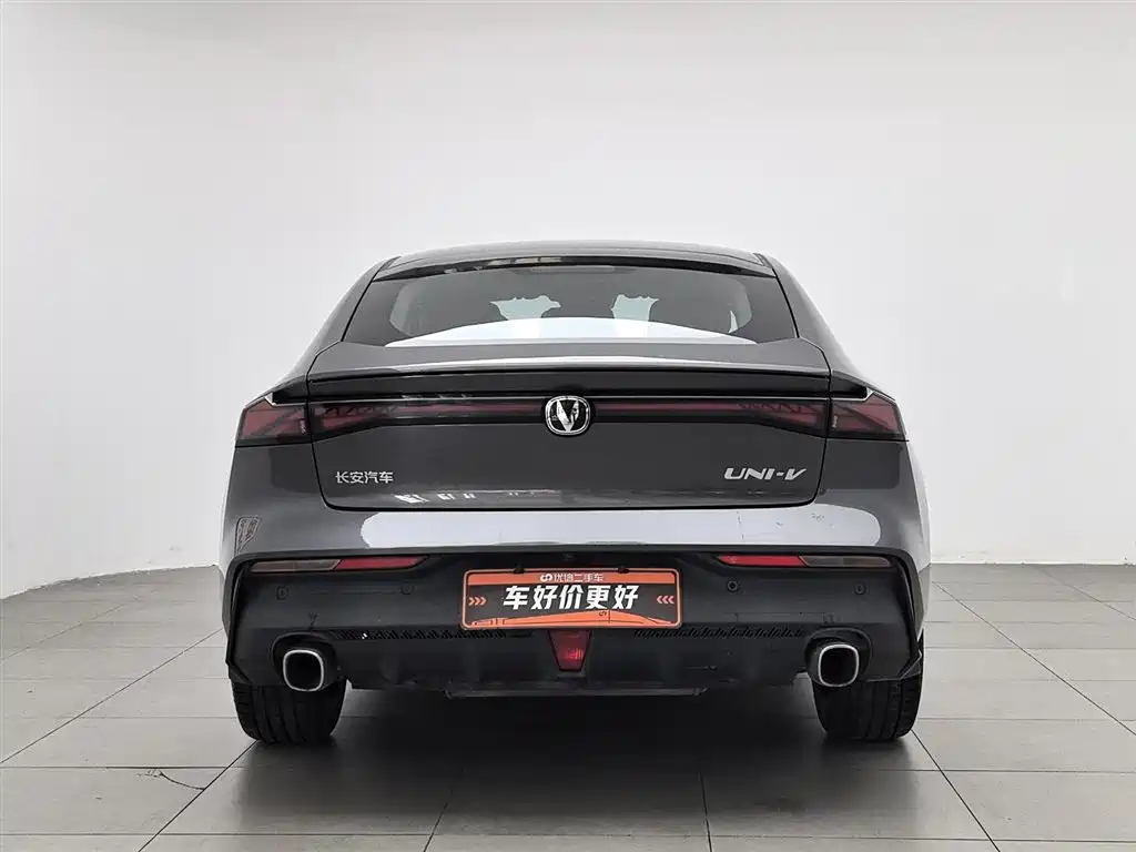 Changan UNI-V 2022 1.5T Luxury