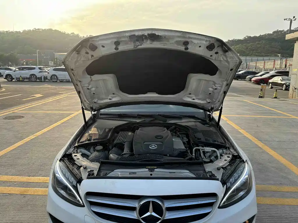 MERCEDES-BENZ C CLASS