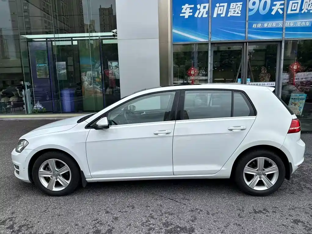 Volkswagen Golf — миниатюра 6