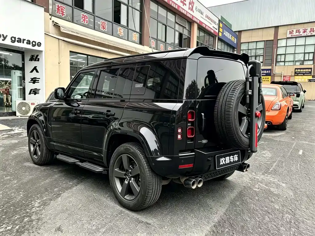 Land Rover Defender — миниатюра 4